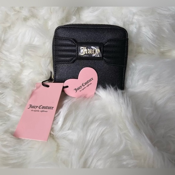 Juicy Couture Handbags - NWT Juicy Couture Pretty Bow Small Zip Around
Wallet